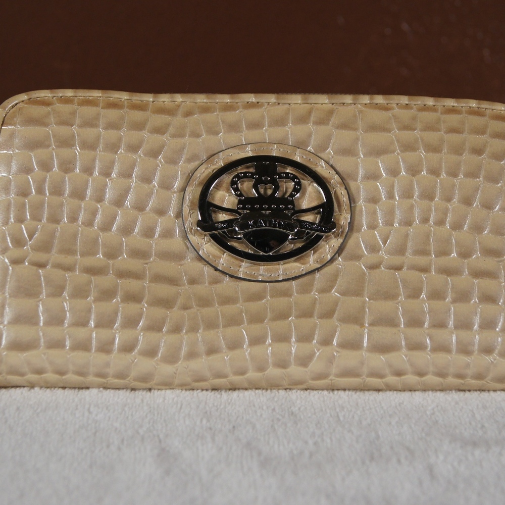 Kathy Van Zeeland Wallet